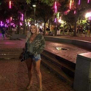 Meet your Posher, Nicole